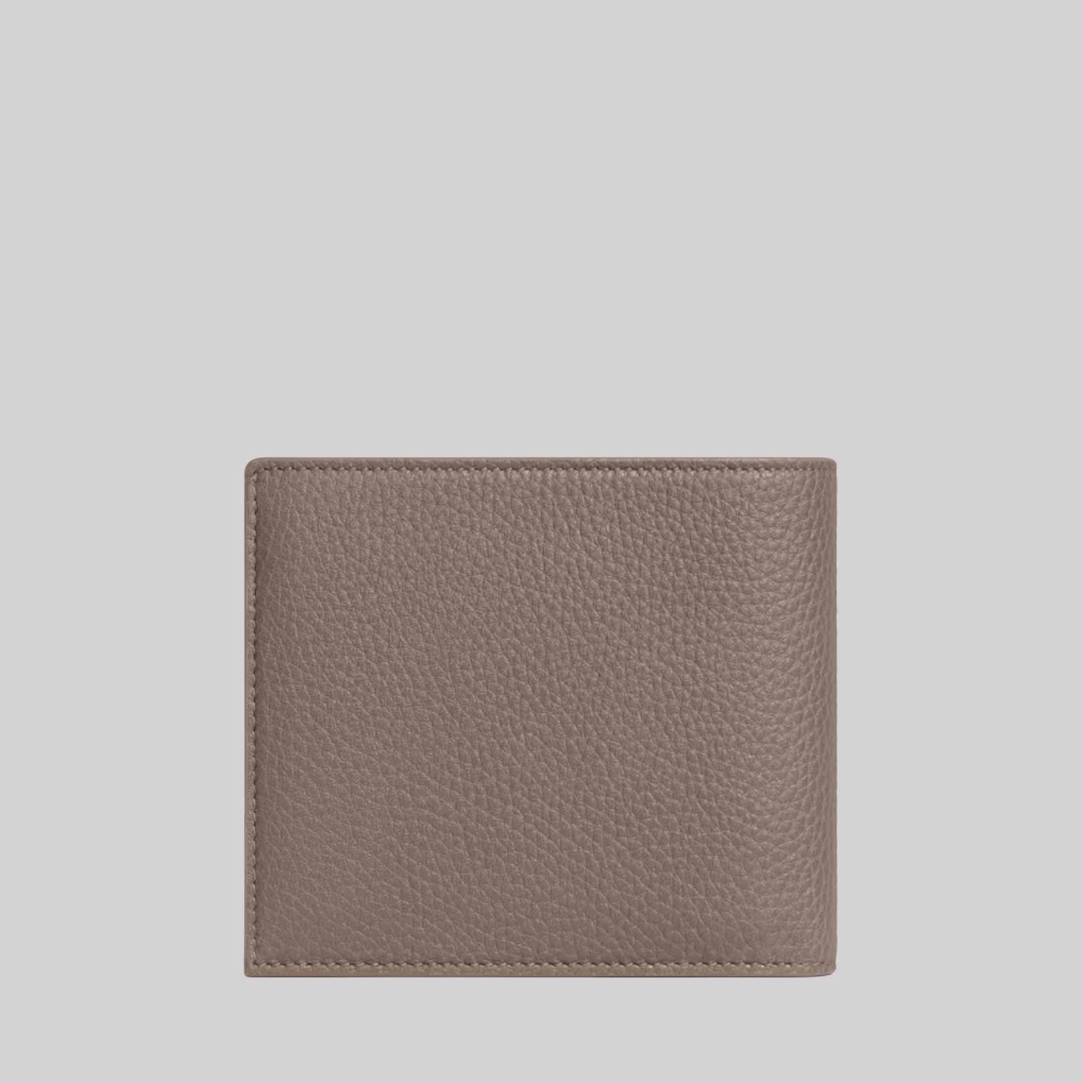 Bi-Fold Card Holder In Grained Calfskin