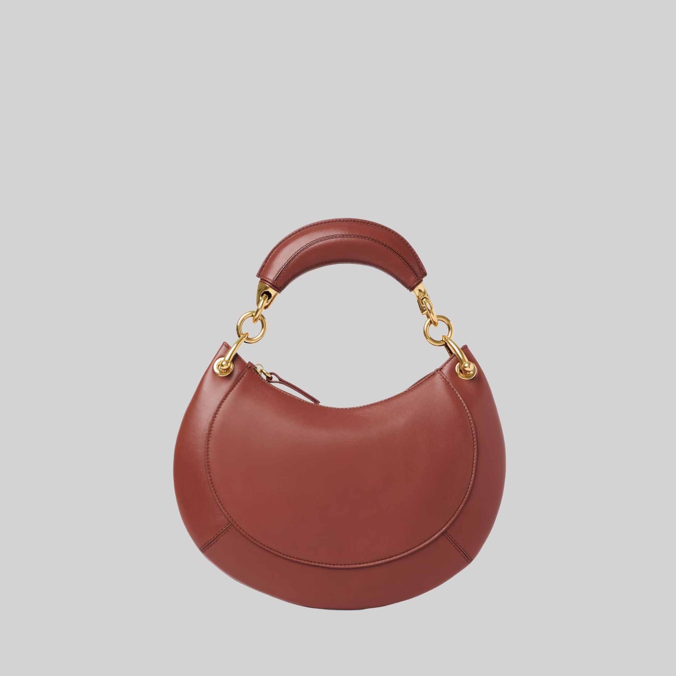 Small Chloé Banana Zipped Hobo In Soft Leather