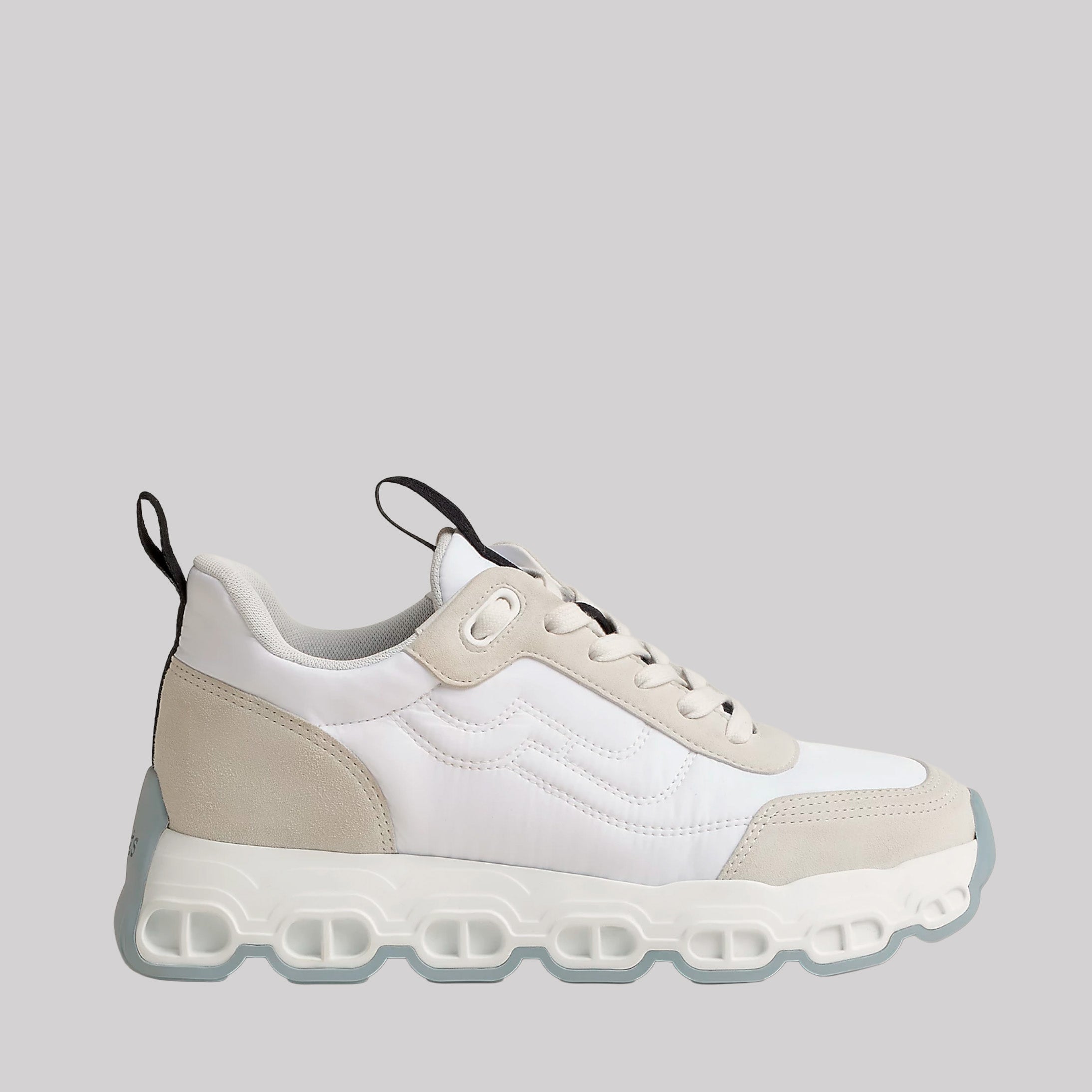 Impulse Sneaker