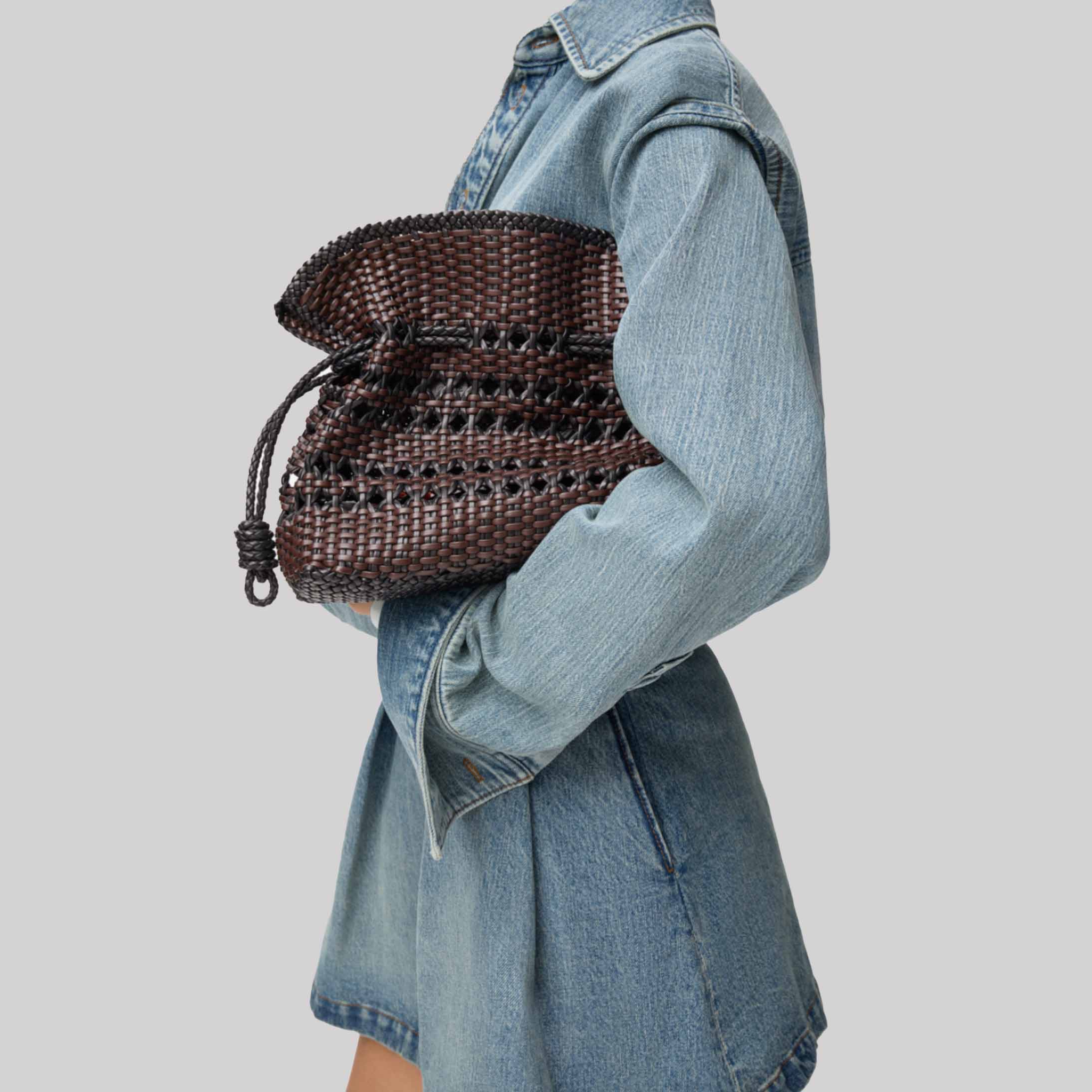 Medium Flamenco Clutch In Woven Nappa Calfskin