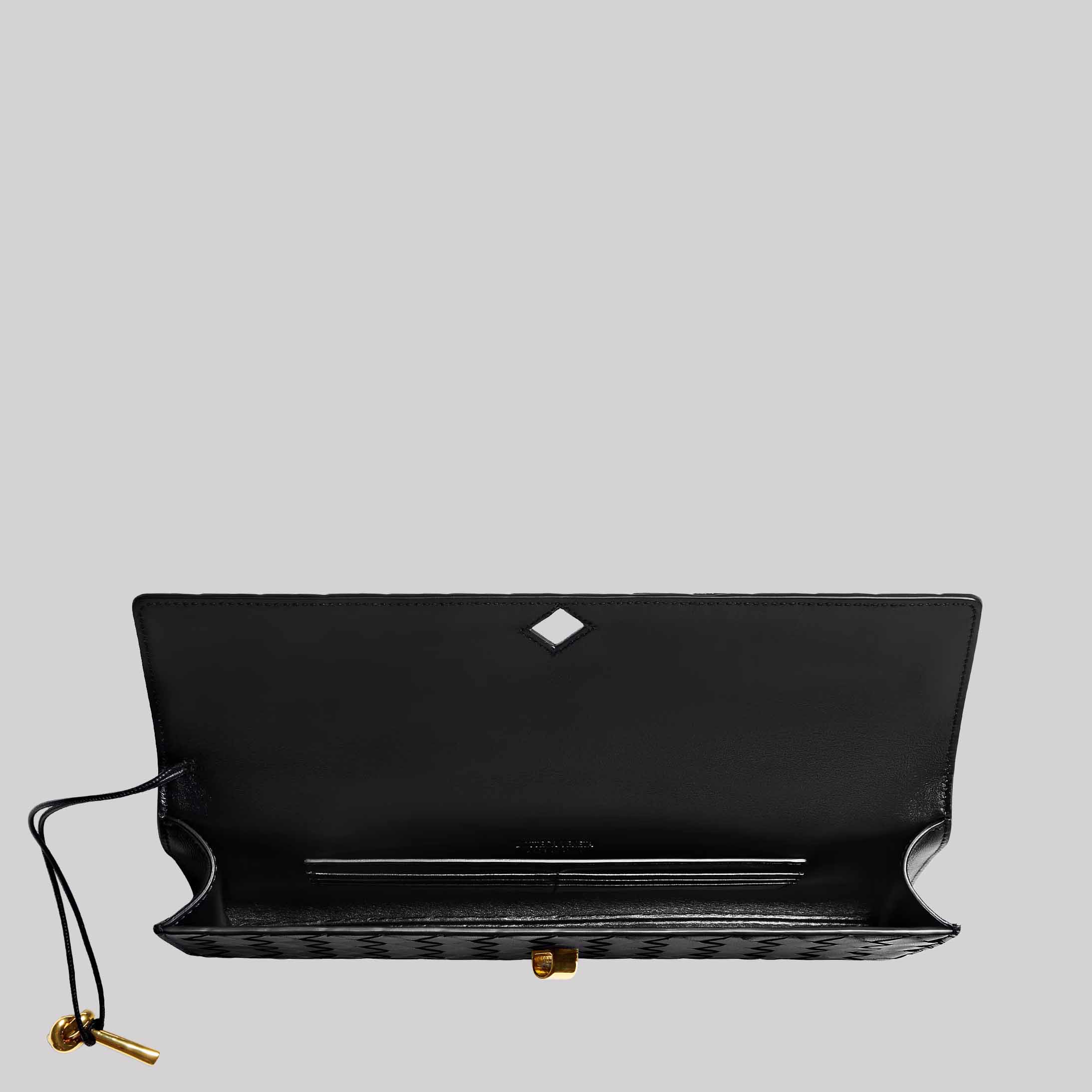 Andiamo Clutch