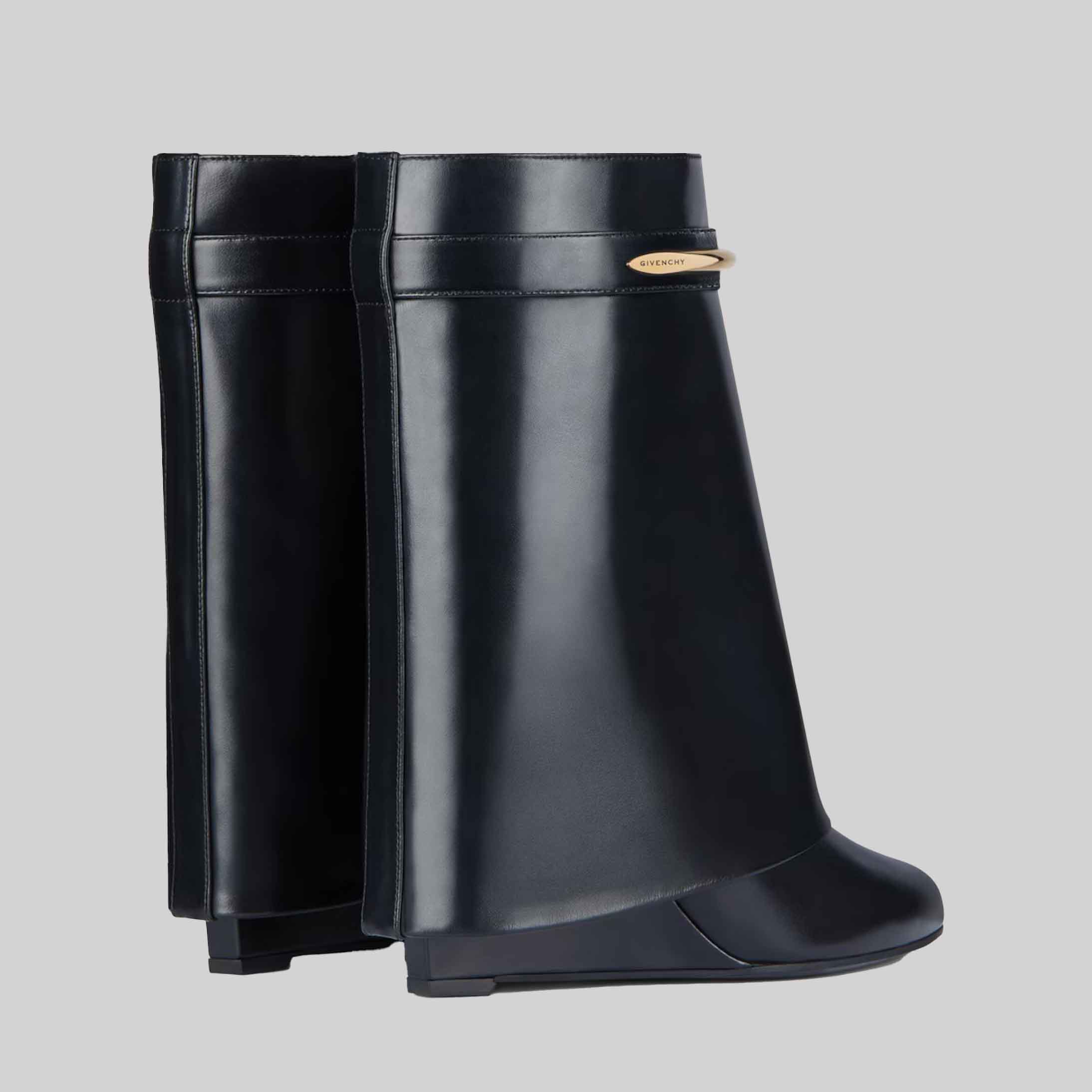 Shark Pinch Ankle Boots In Leather