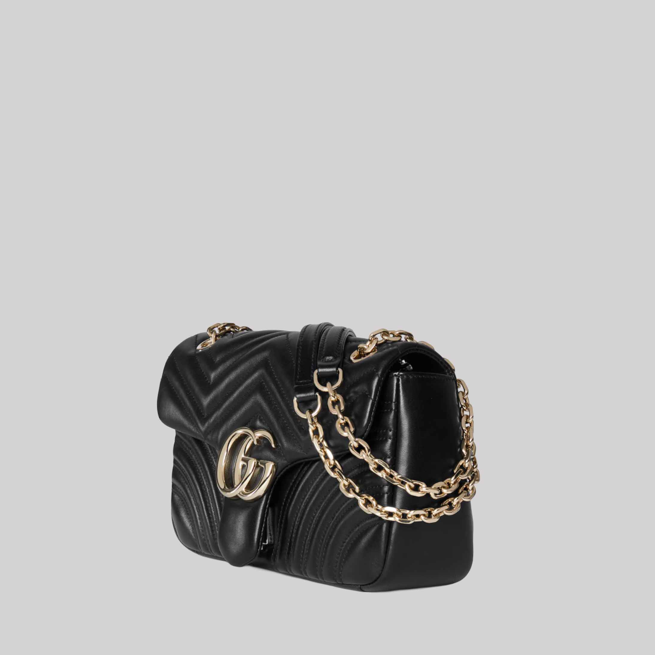 GG Marmont Medium Shoulder Bag