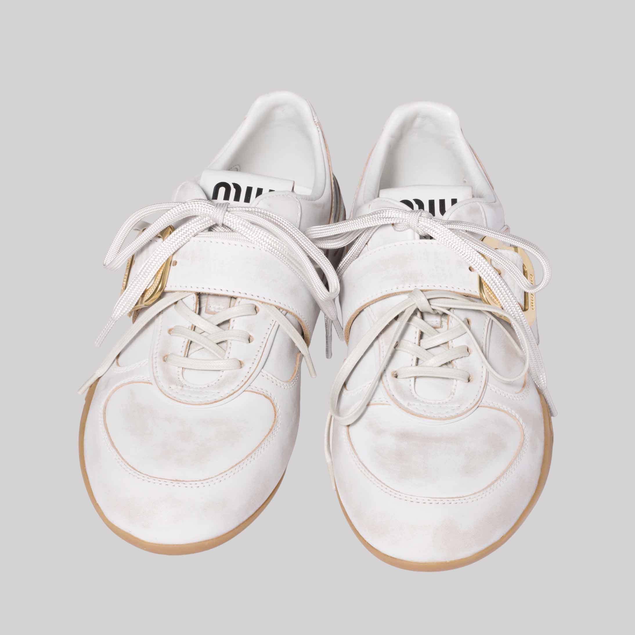 Gymnasium Leather Sneakers With Strap And Buckle